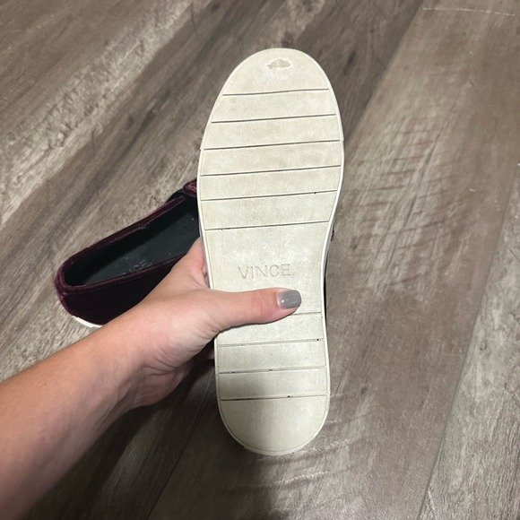 Vince Blair Velvet Sneaker Burgundy Oxblood 8 NWOB - Picture 5 of 6